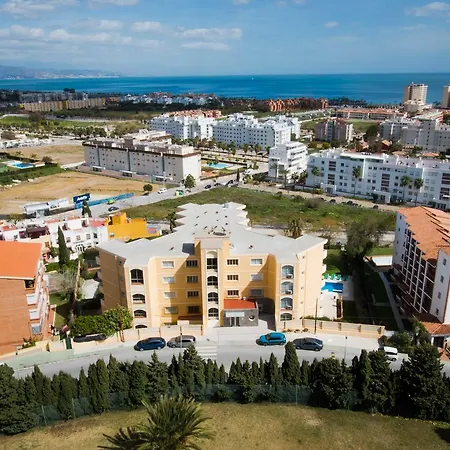 Holidays2torremolinos Colina Nice Views *